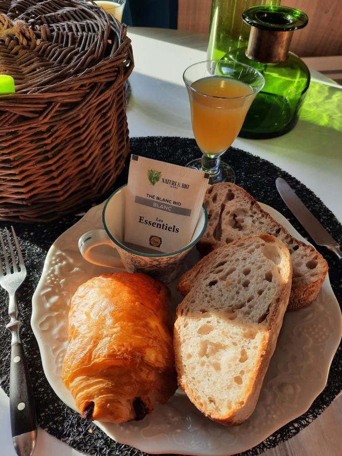Le Lodge Des Chenes Brousses-et-Villaret Zewnętrze zdjęcie